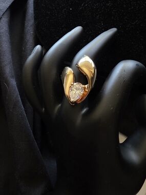 Art Ballerina 1.80 Pear Shaped CZ 18KHGE Size 6.75